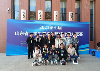 水下机器人合影